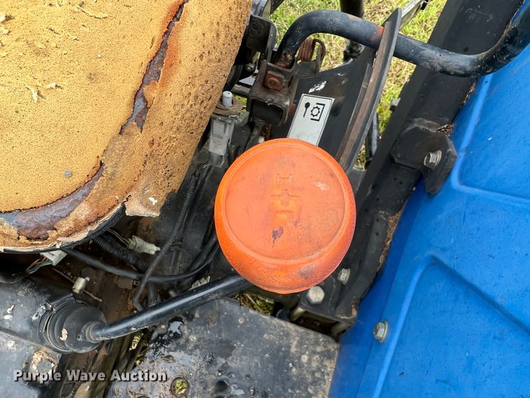 image for item KG9873 2007 New Holland TT60A  MFWD tractor