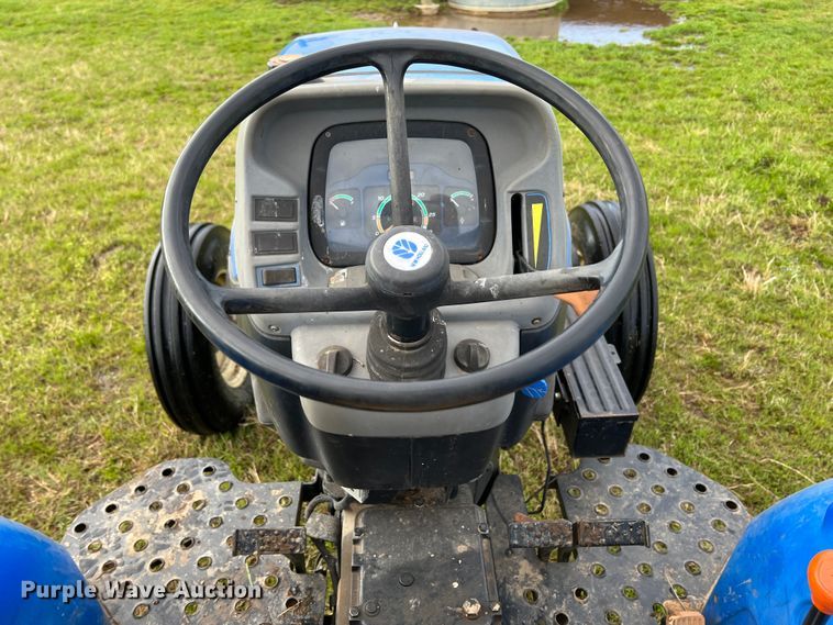 image for item KG9873 2007 New Holland TT60A  MFWD tractor