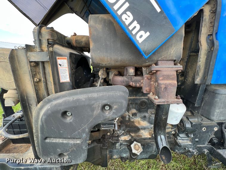 image for item KG9873 2007 New Holland TT60A  MFWD tractor