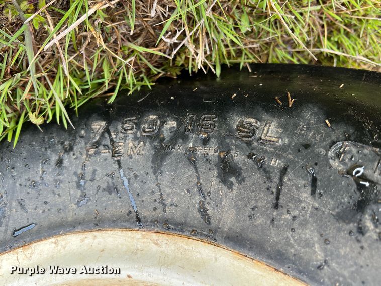 image for item KG9873 2007 New Holland TT60A  MFWD tractor