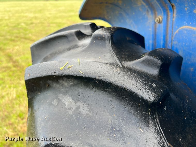 image for item KG9873 2007 New Holland TT60A  MFWD tractor