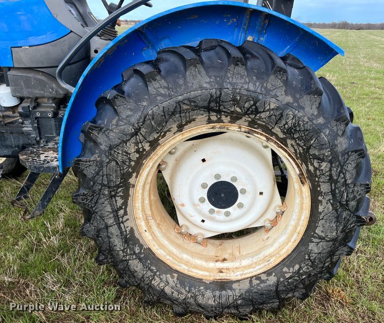 image for item KG9873 2007 New Holland TT60A  MFWD tractor