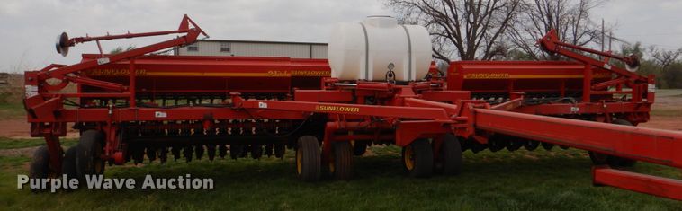 image for item KP9196 2006 Sunflower 9433  grain drill