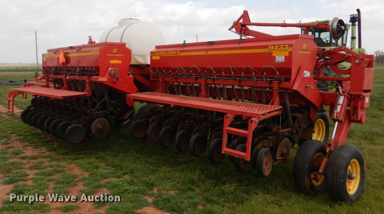 image for item KP9196 2006 Sunflower 9433  grain drill