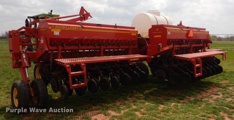 image for item KP9196 2006 Sunflower 9433  grain drill