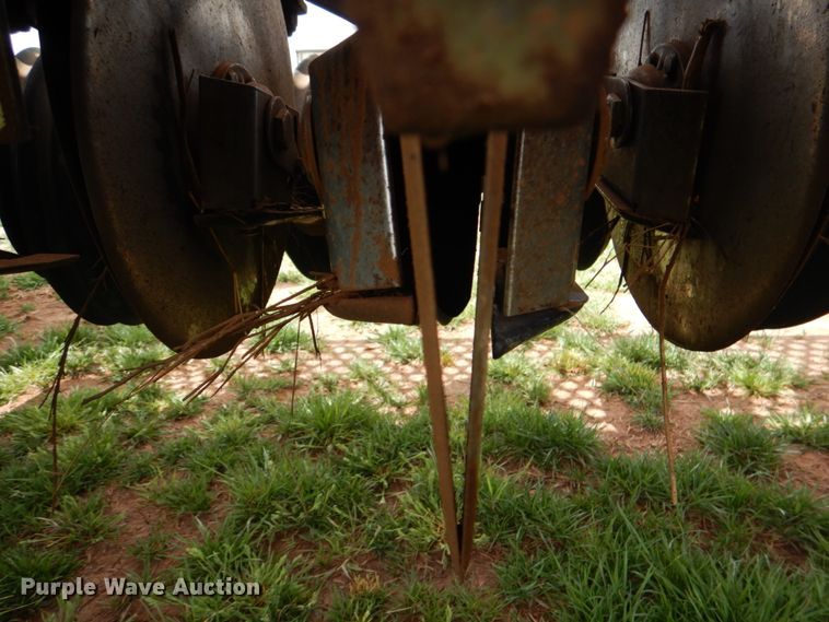 image for item KP9196 2006 Sunflower 9433  grain drill