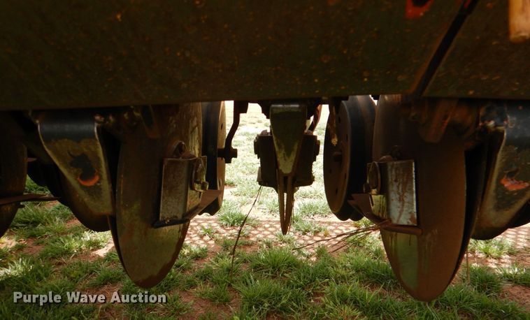 image for item KP9196 2006 Sunflower 9433  grain drill