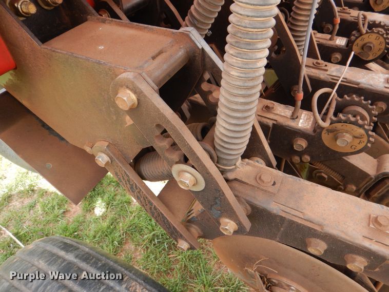 image for item KP9196 2006 Sunflower 9433  grain drill