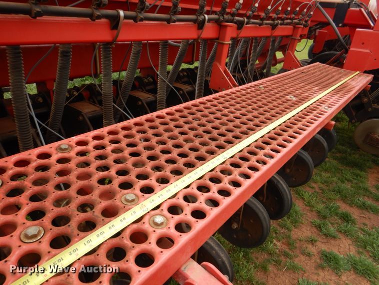 image for item KP9196 2006 Sunflower 9433  grain drill