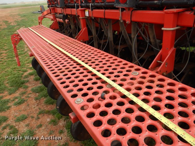 image for item KP9196 2006 Sunflower 9433  grain drill