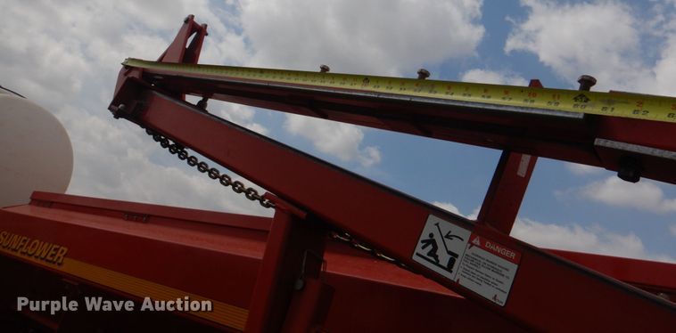 image for item KP9196 2006 Sunflower 9433  grain drill