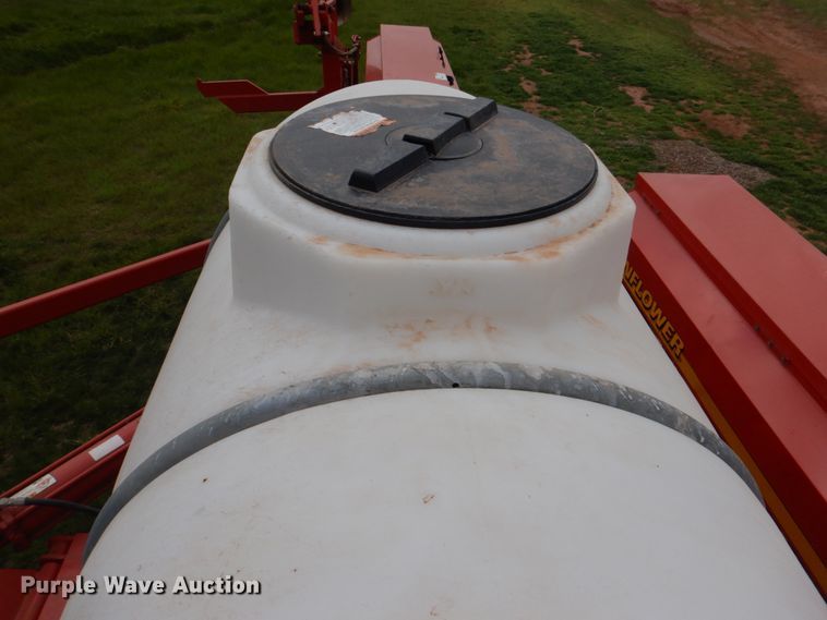 image for item KP9196 2006 Sunflower 9433  grain drill