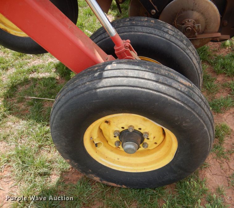 image for item KP9196 2006 Sunflower 9433  grain drill