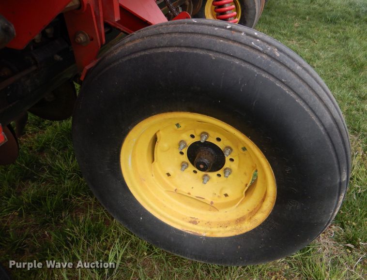 image for item KP9196 2006 Sunflower 9433  grain drill