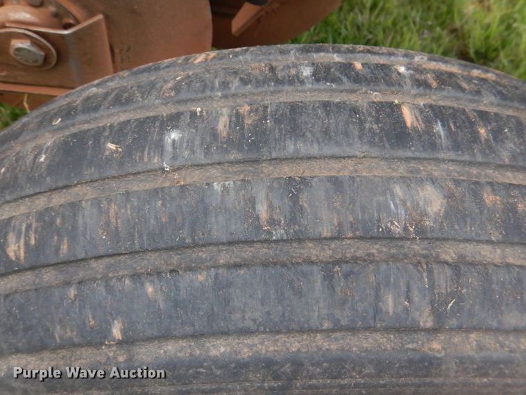 image for item KP9196 2006 Sunflower 9433  grain drill