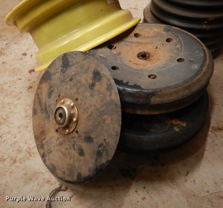 image for item KP9196 2006 Sunflower 9433  grain drill