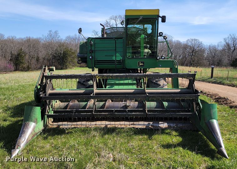image for item KT9783 John Deere 4400  combine