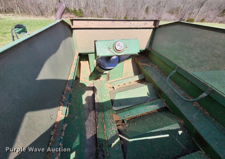 image for item KT9783 John Deere 4400  combine