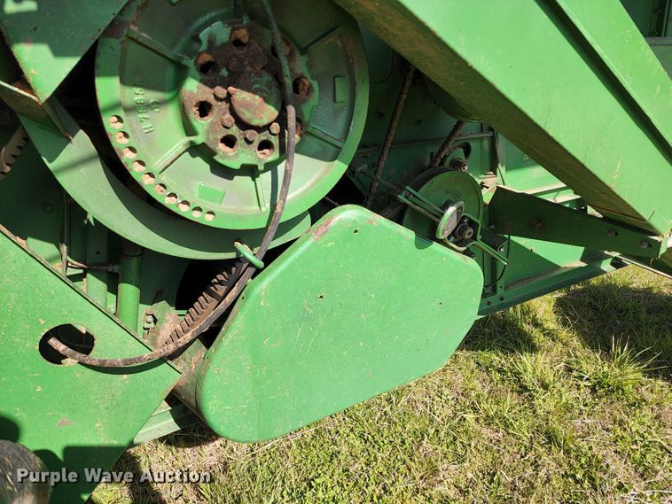 image for item KT9783 John Deere 4400  combine