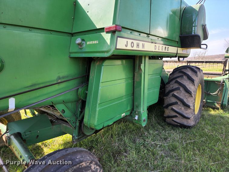 image for item KT9783 John Deere 4400  combine