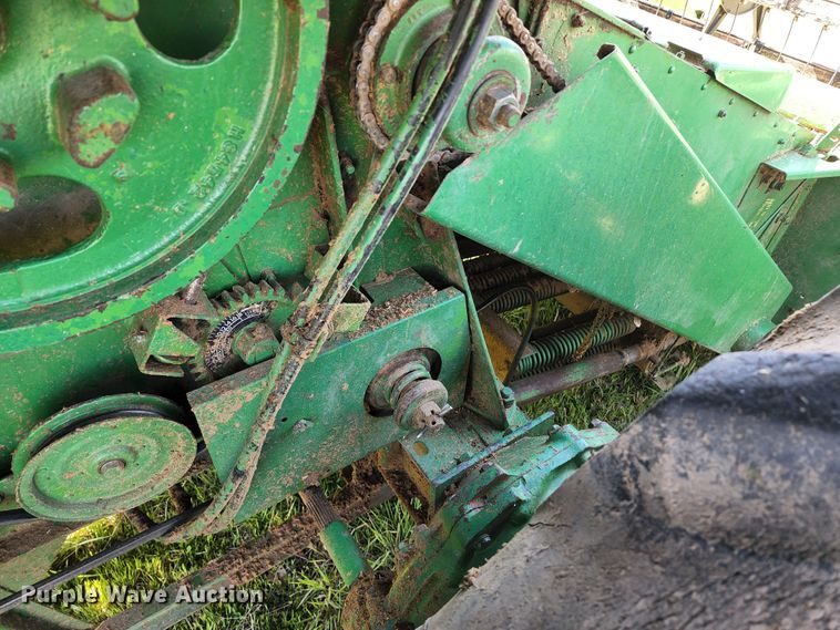 image for item KT9783 John Deere 4400  combine