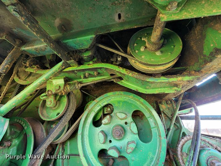 image for item KT9783 John Deere 4400  combine