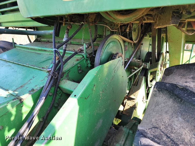 image for item KT9783 John Deere 4400  combine