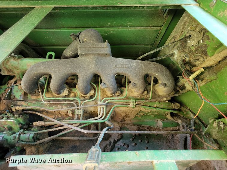 image for item KT9783 John Deere 4400  combine