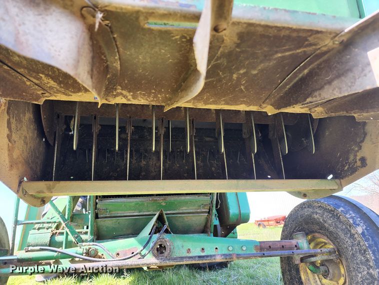 image for item KT9783 John Deere 4400  combine