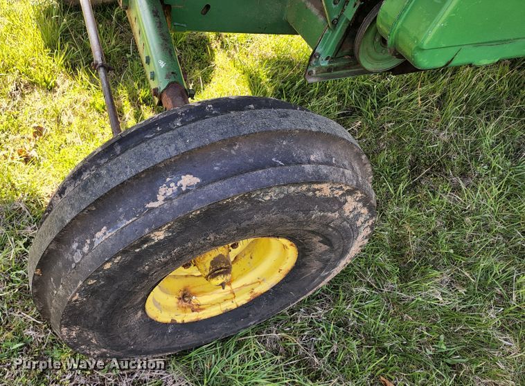 image for item KT9783 John Deere 4400  combine