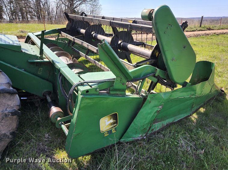 image for item KT9783 John Deere 4400  combine