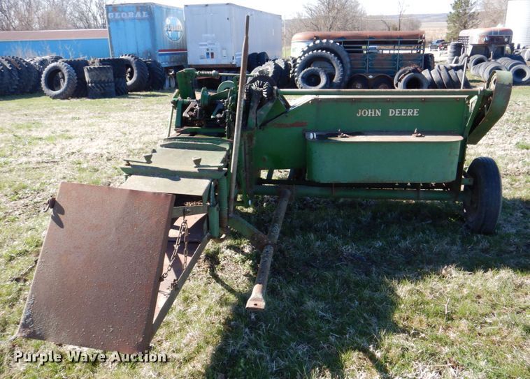 image for item MF9004 John Deere 14T  small square baler