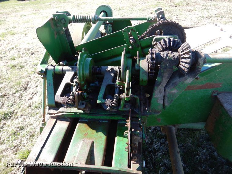 image for item MF9004 John Deere 14T  small square baler