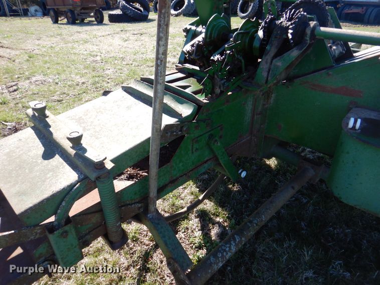 image for item MF9004 John Deere 14T  small square baler