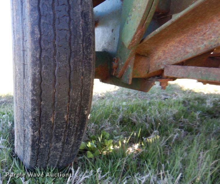 image for item MF9004 John Deere 14T  small square baler