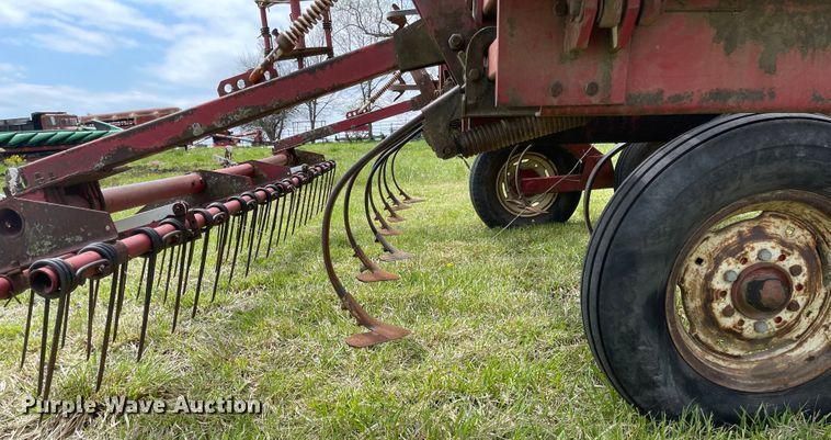 image for item MJ9646 International 4500  field cultivator