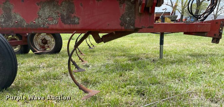 image for item MJ9646 International 4500  field cultivator