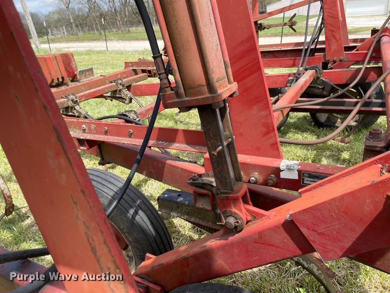 image for item MJ9646 International 4500  field cultivator