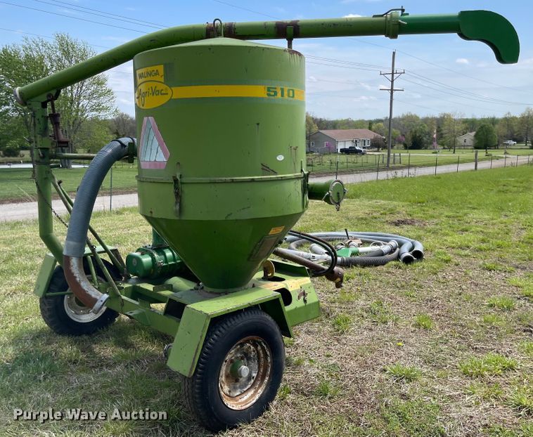 image for item MJ9647 Walinga 510  grain vacuum