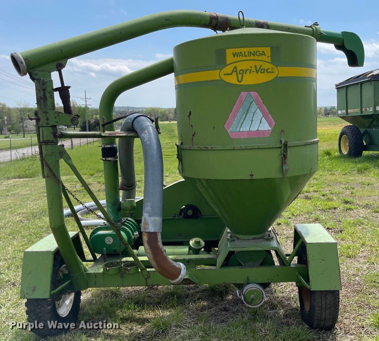 image for item MJ9647 Walinga 510  grain vacuum