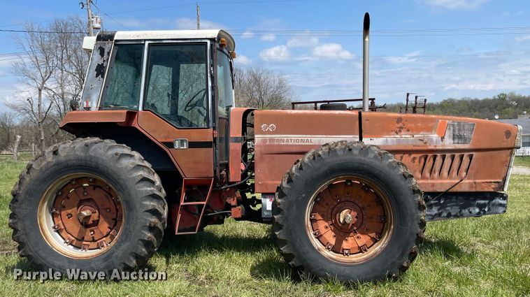 image for item MJ9648 1979 International 3388  4WD tractor