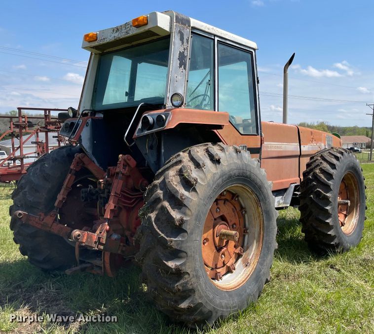 image for item MJ9648 1979 International 3388  4WD tractor
