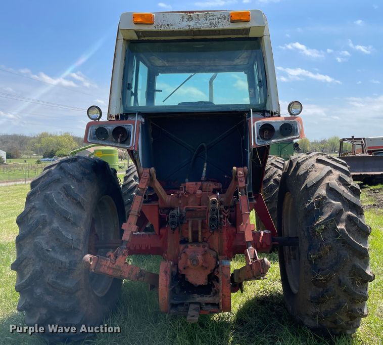 image for item MJ9648 1979 International 3388  4WD tractor