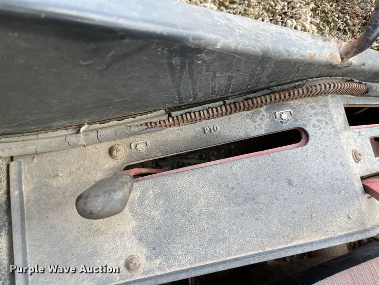 image for item MJ9648 1979 International 3388  4WD tractor