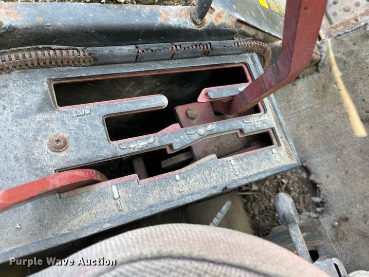 image for item MJ9648 1979 International 3388  4WD tractor