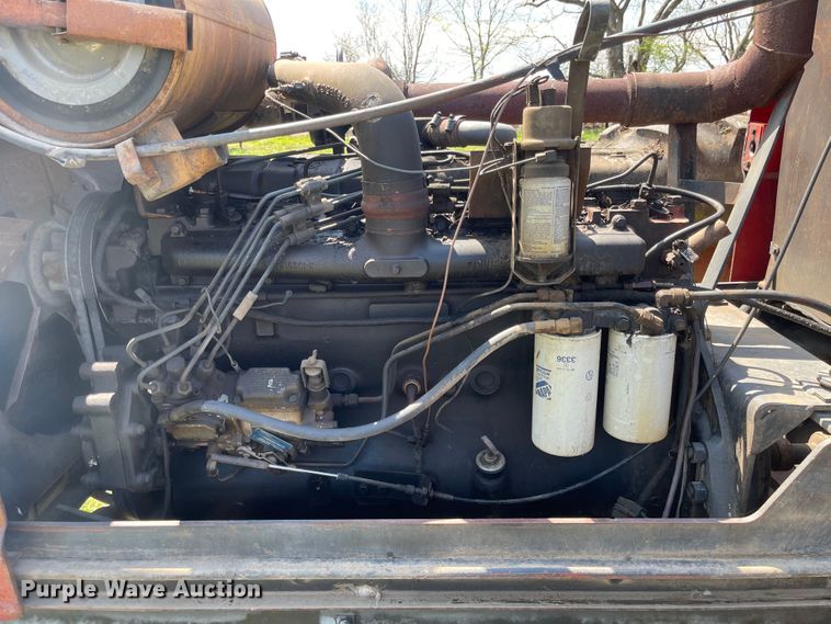 image for item MJ9648 1979 International 3388  4WD tractor