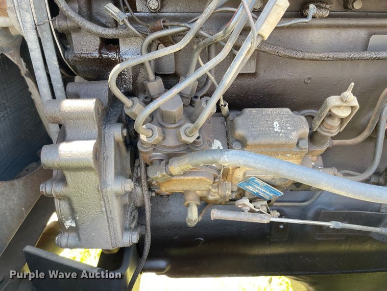 image for item MJ9648 1979 International 3388  4WD tractor