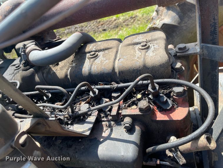 image for item MJ9648 1979 International 3388  4WD tractor