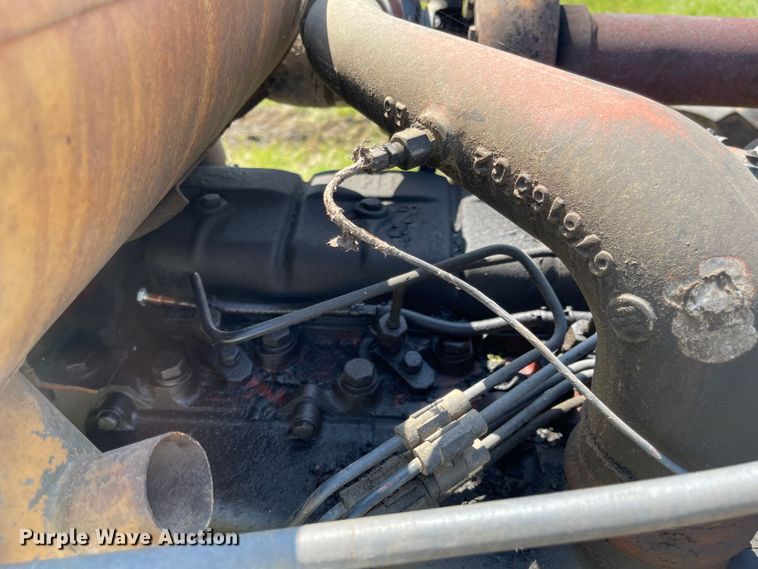 image for item MJ9648 1979 International 3388  4WD tractor