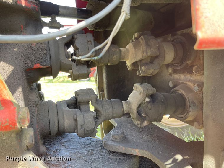 image for item MJ9648 1979 International 3388  4WD tractor